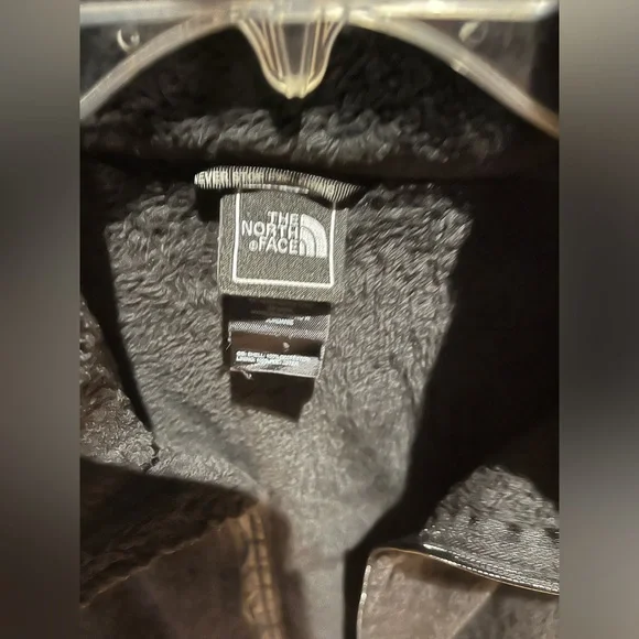 The North Face Women’s Fleece Jacket - Picture 2 of 7